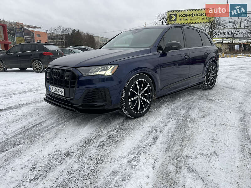 Внедорожник / Кроссовер Audi SQ7 2020 в Киеве