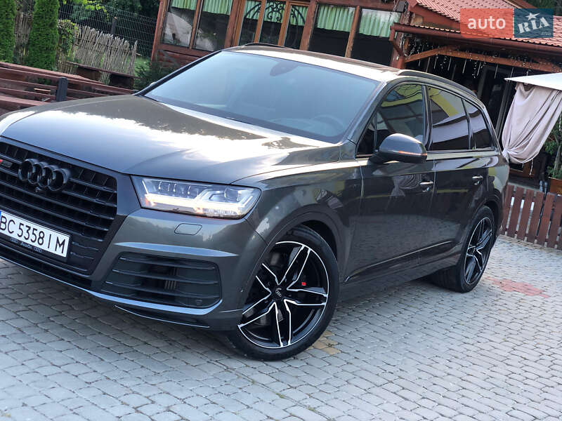 Внедорожник / Кроссовер Audi SQ7 2017 в Трускавце