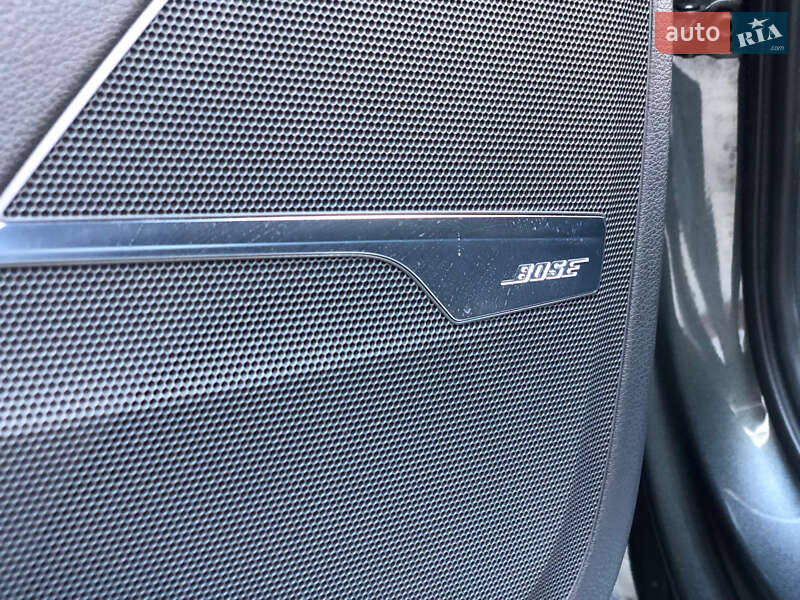 Внедорожник / Кроссовер Audi SQ7 2017 в Трускавце