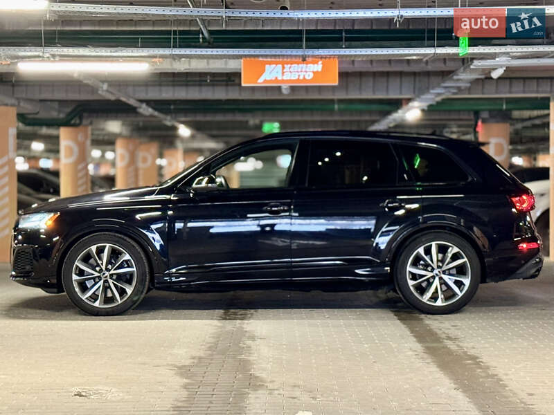 Внедорожник / Кроссовер Audi SQ7 2020 в Киеве