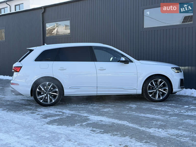 Позашляховик / Кросовер Audi SQ7 2021 в Коломиї