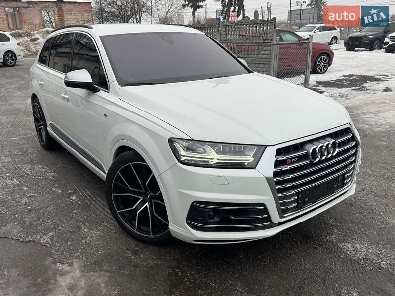 Внедорожник / Кроссовер Audi SQ7 2017 в Тернополе