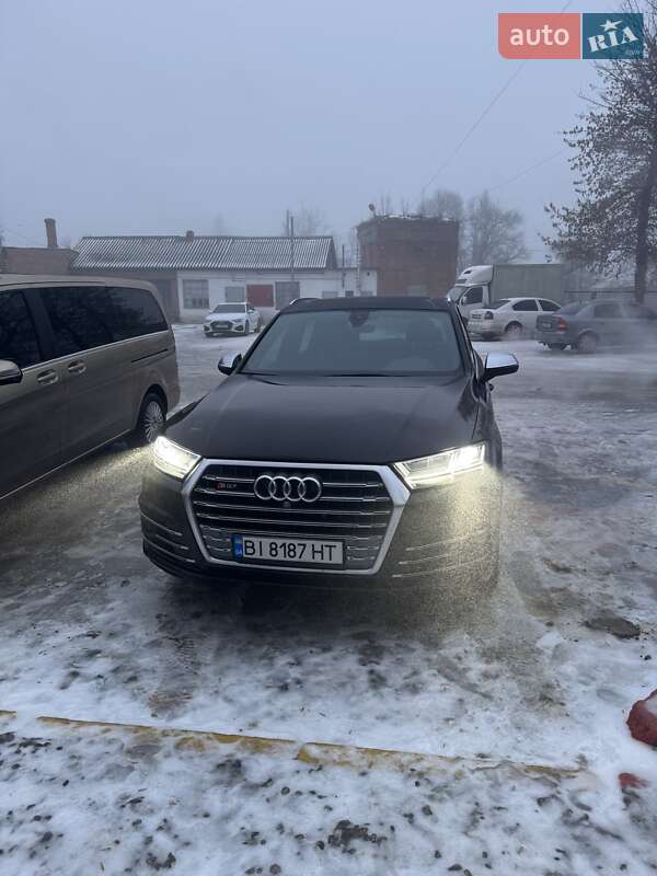 Позашляховик / Кросовер Audi SQ7 2016 в Полтаві фото 5 Позашляховик / Кросовер Audi SQ7 2016 в Полтаві