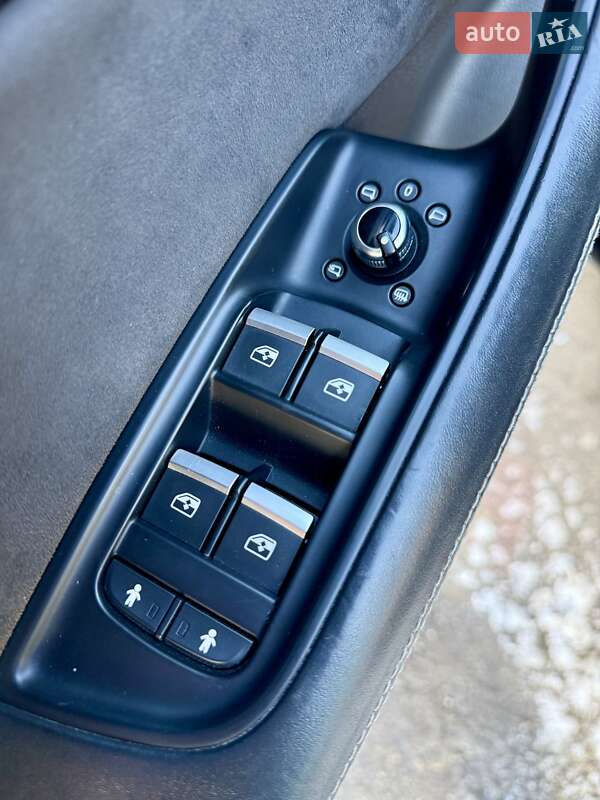 Внедорожник / Кроссовер Audi SQ7 2017 в Одессе