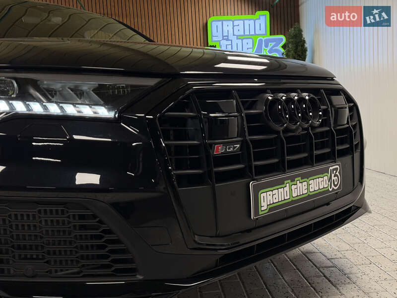 Внедорожник / Кроссовер Audi SQ7 2020 в Киеве