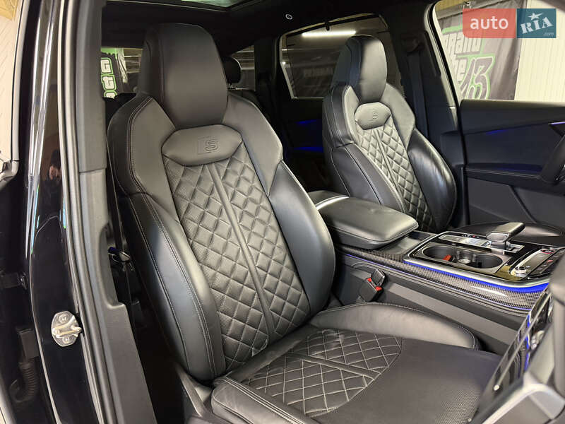 Внедорожник / Кроссовер Audi SQ7 2020 в Киеве
