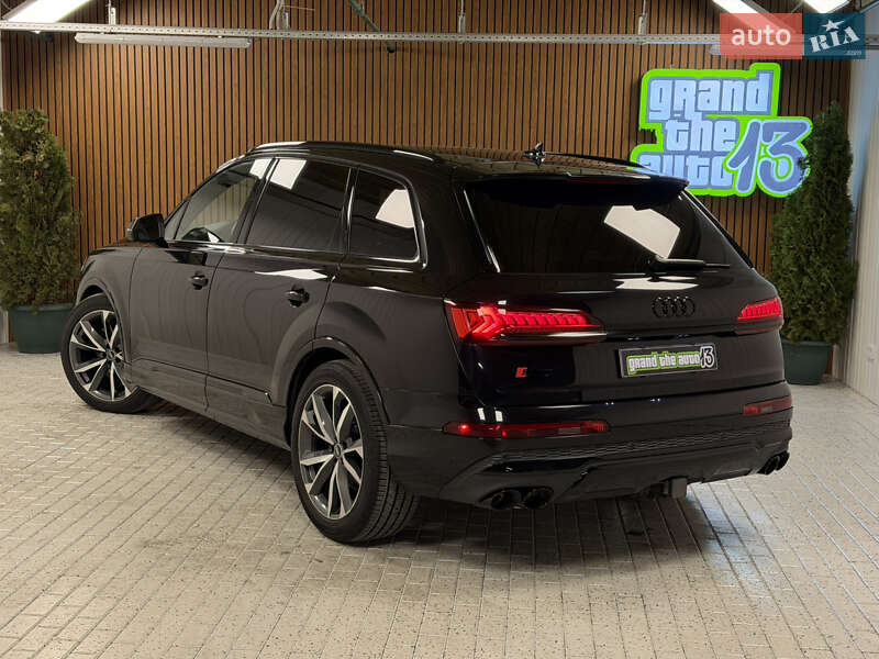 Внедорожник / Кроссовер Audi SQ7 2020 в Киеве
