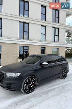 Позашляховик / Кросовер Audi SQ7 2017 в Києві