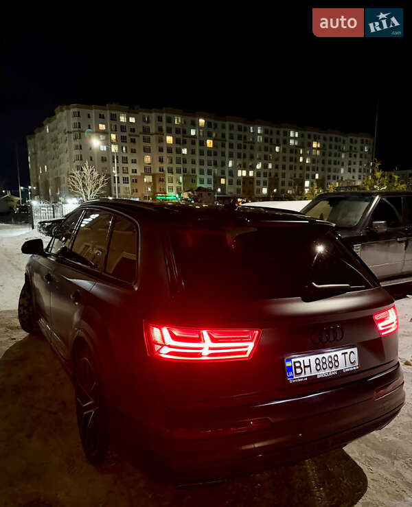 Внедорожник / Кроссовер Audi SQ7 2017 в Киеве фото 18 Внедорожник / Кроссовер Audi SQ7 2017 в Киеве