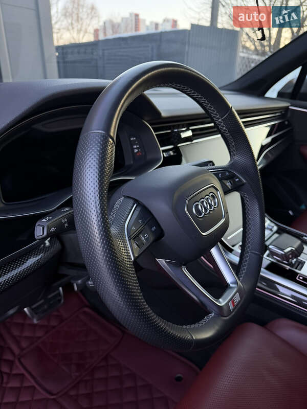 Позашляховик / Кросовер Audi SQ7 2021 в Києві