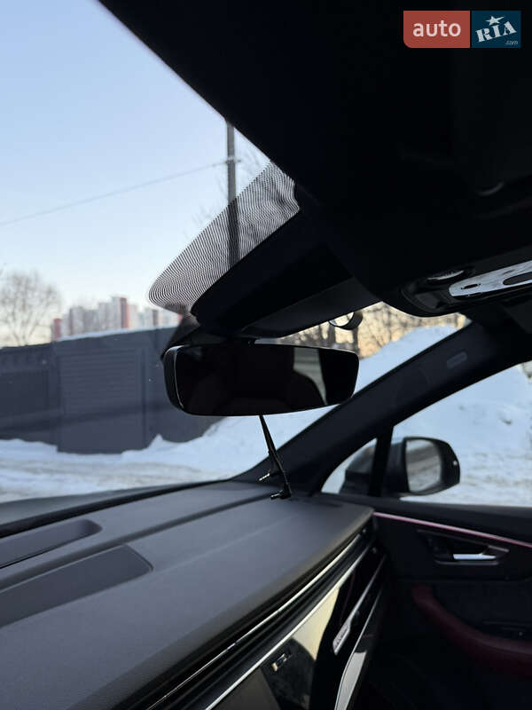 Позашляховик / Кросовер Audi SQ7 2021 в Києві