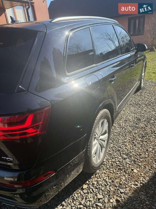 Внедорожник / Кроссовер Audi SQ7 2016 в Хусте фото 2 Внедорожник / Кроссовер Audi SQ7 2016 в Хусте