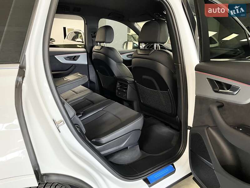 Внедорожник / Кроссовер Audi SQ7 2024 в Львове фото 31 Внедорожник / Кроссовер Audi SQ7 2024 в Львове