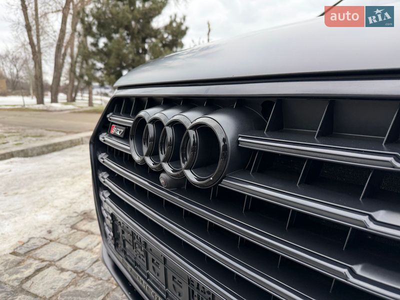 Позашляховик / Кросовер Audi SQ7 2018 в Києві