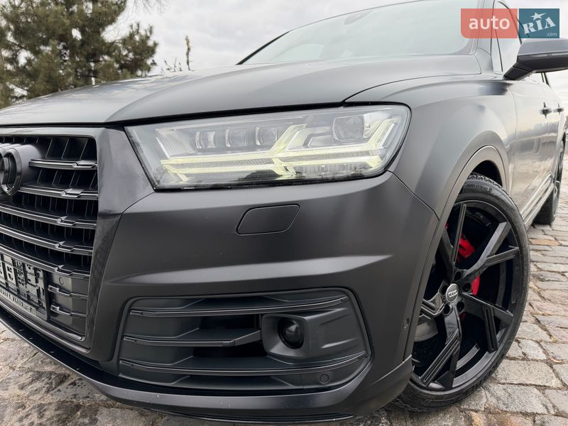 Позашляховик / Кросовер Audi SQ7 2018 в Києві