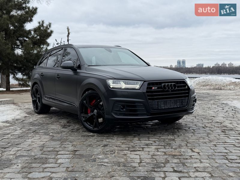 Позашляховик / Кросовер Audi SQ7 2018 в Києві