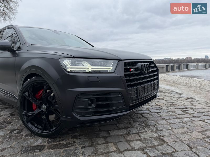 Позашляховик / Кросовер Audi SQ7 2018 в Києві