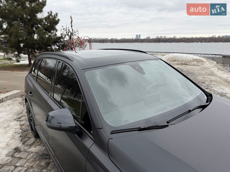 Позашляховик / Кросовер Audi SQ7 2018 в Києві