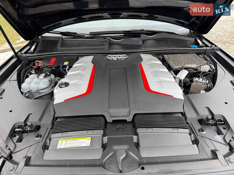 Позашляховик / Кросовер Audi SQ7 2018 в Києві