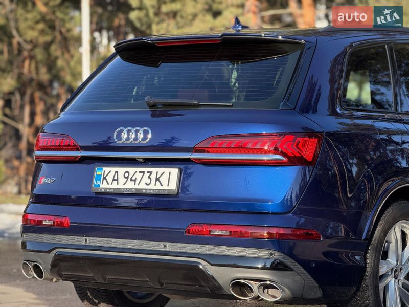Внедорожник / Кроссовер Audi SQ7 2020 в Киеве