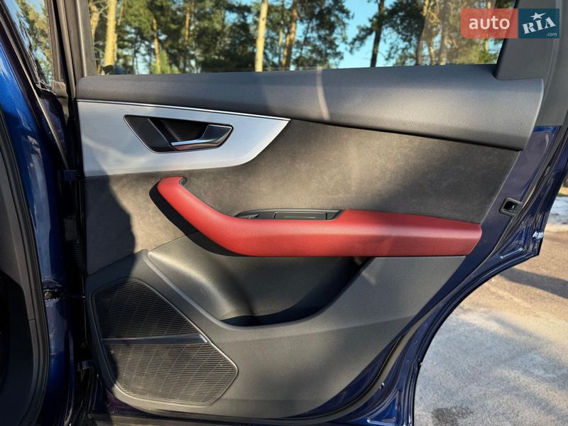 Внедорожник / Кроссовер Audi SQ7 2020 в Киеве