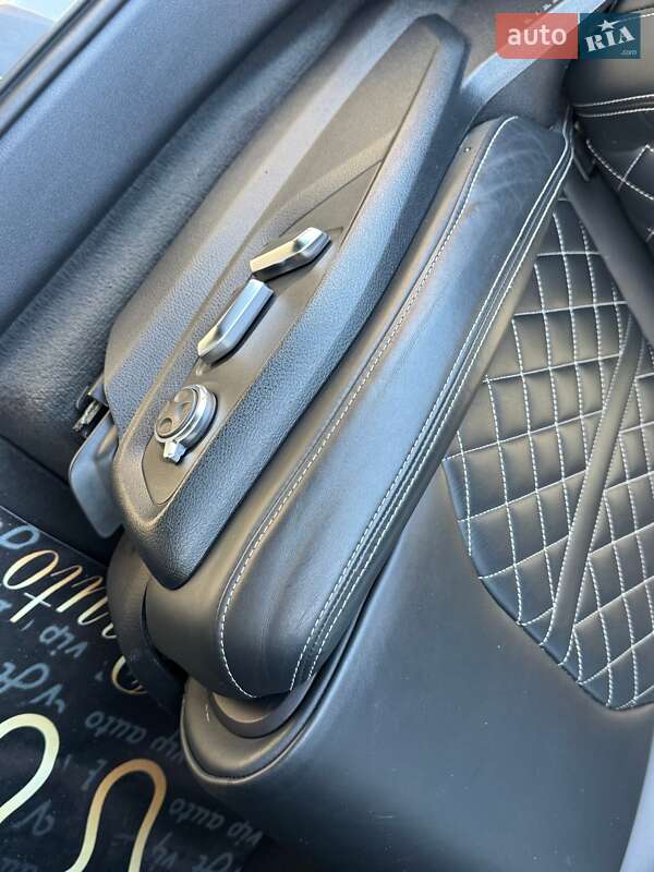 Внедорожник / Кроссовер Audi SQ7 2017 в Тернополе