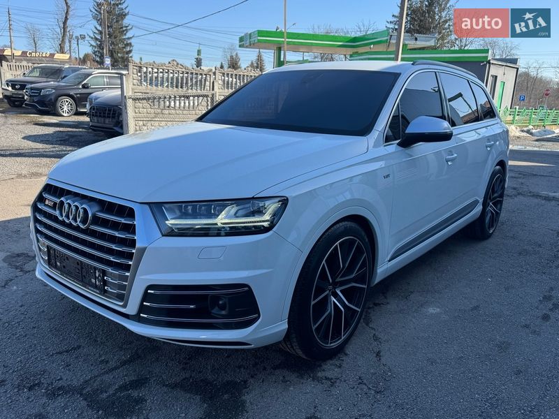 Внедорожник / Кроссовер Audi SQ7 2017 в Тернополе