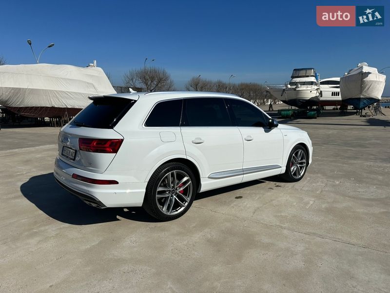 Внедорожник / Кроссовер Audi SQ7 2018 в Одессе