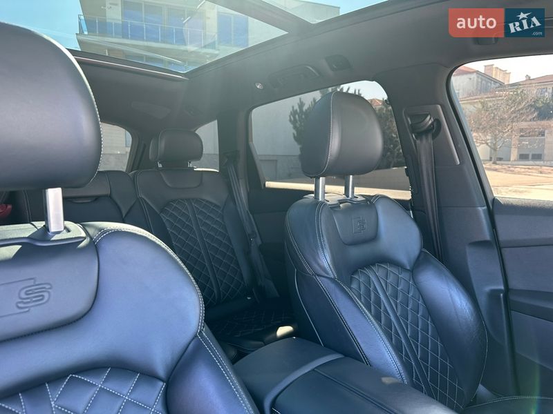 Внедорожник / Кроссовер Audi SQ7 2018 в Одессе