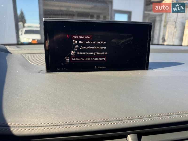 Внедорожник / Кроссовер Audi SQ7 2017 в Тернополе