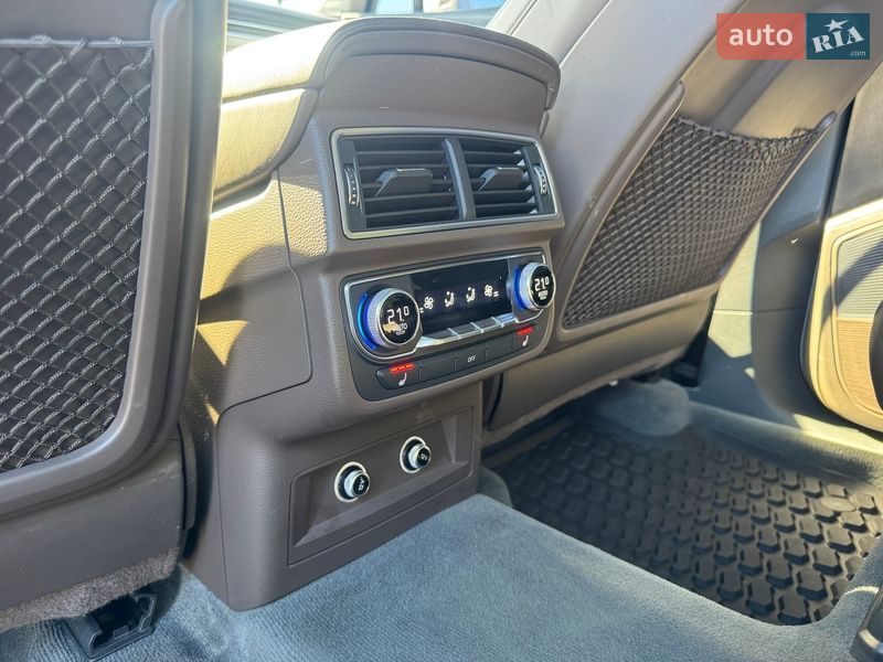 Внедорожник / Кроссовер Audi SQ7 2017 в Тернополе