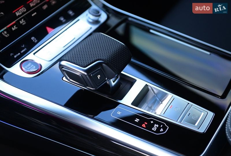 Внедорожник / Кроссовер Audi SQ7 2024 в Одессе