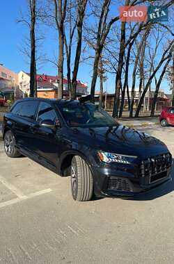 Внедорожник / Кроссовер Audi SQ7 2020 в Киеве