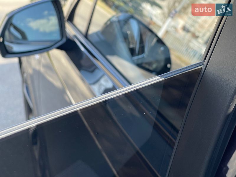 Позашляховик / Кросовер Audi SQ7 2017 в Києві