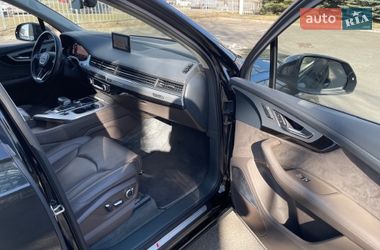 Внедорожник / Кроссовер Audi SQ7 2017 в Киеве