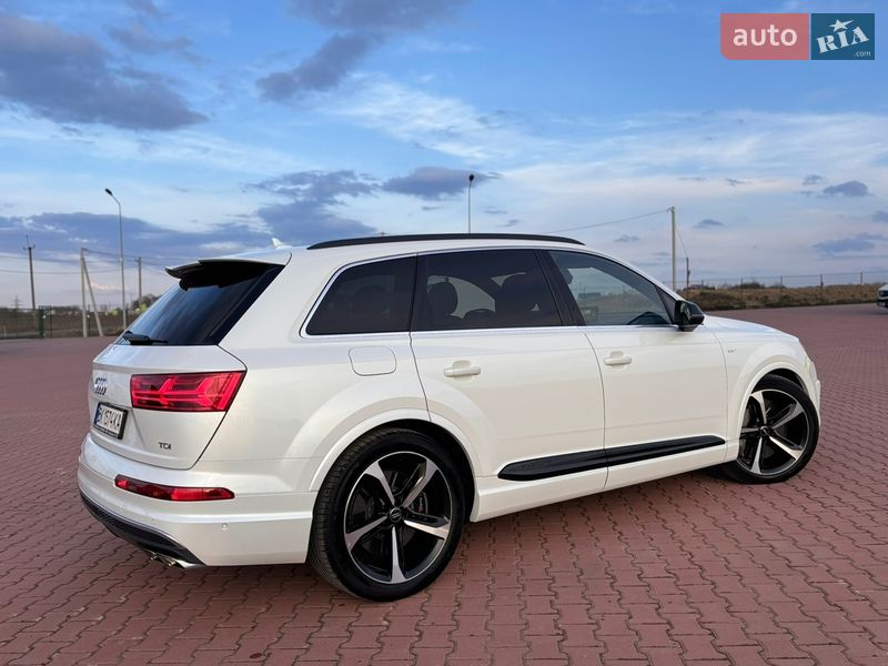 Внедорожник / Кроссовер Audi SQ7 2017 в Ровно фото 5 Внедорожник / Кроссовер Audi SQ7 2017 в Ровно
