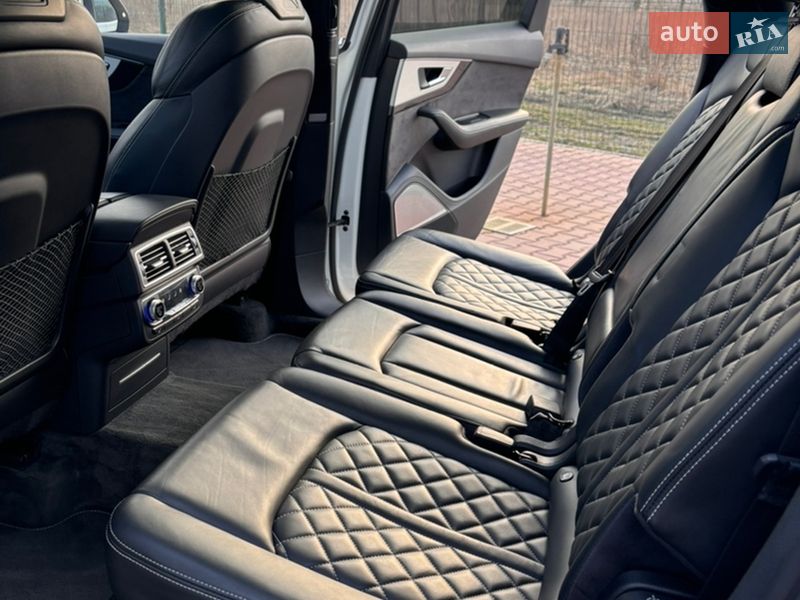 Внедорожник / Кроссовер Audi SQ7 2017 в Ровно фото 30 Внедорожник / Кроссовер Audi SQ7 2017 в Ровно