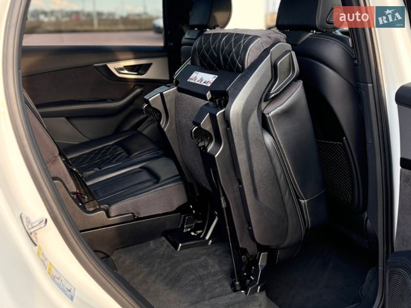 Внедорожник / Кроссовер Audi SQ7 2017 в Ровно фото 41 Внедорожник / Кроссовер Audi SQ7 2017 в Ровно