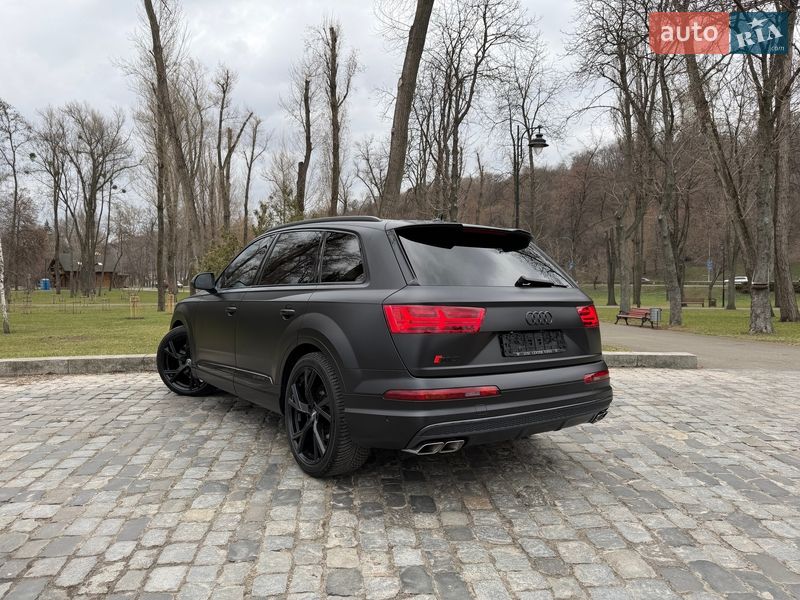 Внедорожник / Кроссовер Audi SQ7 2018 в Киеве