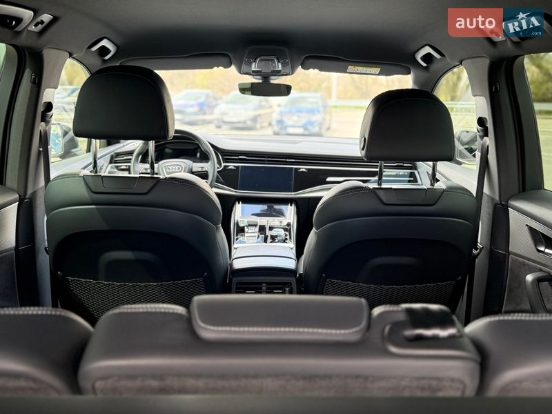 Позашляховик / Кросовер Audi SQ7 2024 в Дніпрі фото 13 Позашляховик / Кросовер Audi SQ7 2024 в Дніпрі