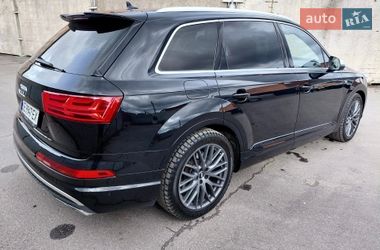 Внедорожник / Кроссовер Audi SQ7 2017 в Виннице