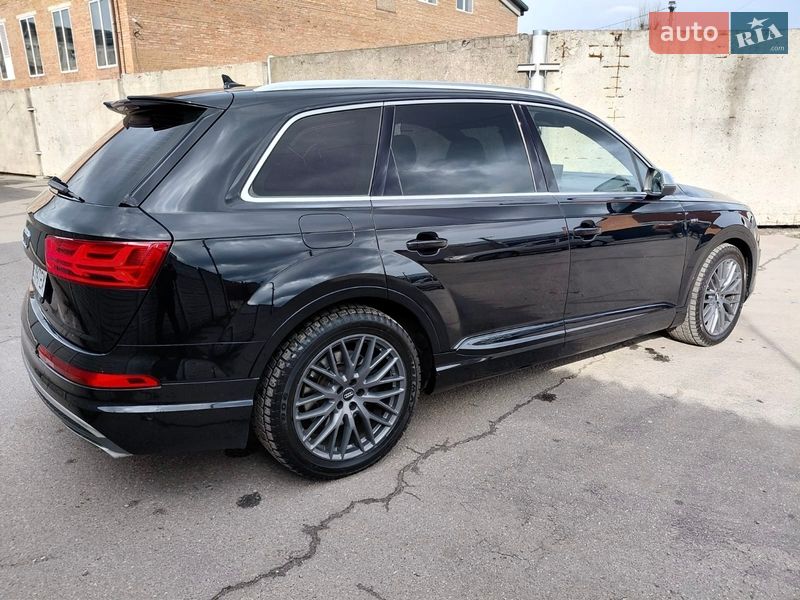 Позашляховик / Кросовер Audi SQ7 2017 в Вінниці фото 13 Позашляховик / Кросовер Audi SQ7 2017 в Вінниці