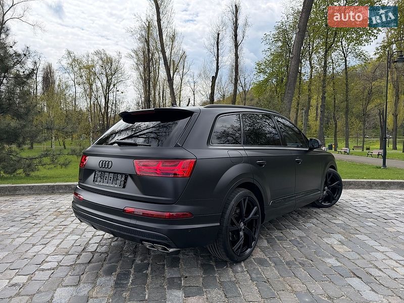 Внедорожник / Кроссовер Audi SQ7 2018 в Киеве