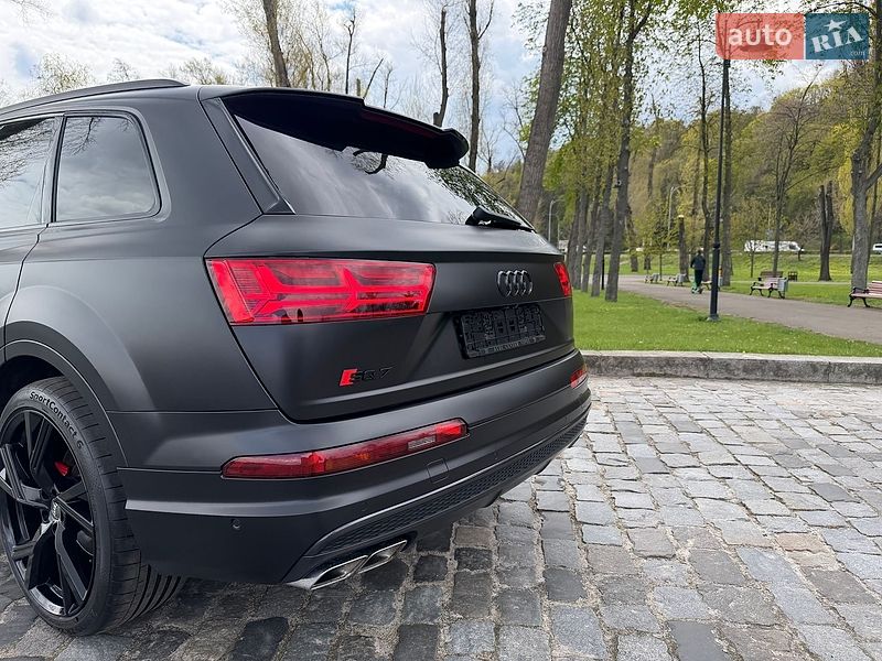 Внедорожник / Кроссовер Audi SQ7 2018 в Киеве
