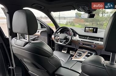 Внедорожник / Кроссовер Audi SQ7 2018 в Киеве