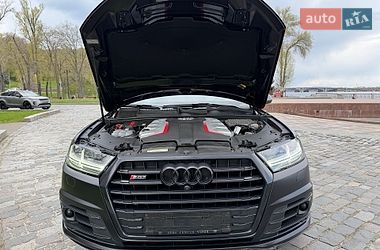 Внедорожник / Кроссовер Audi SQ7 2018 в Киеве