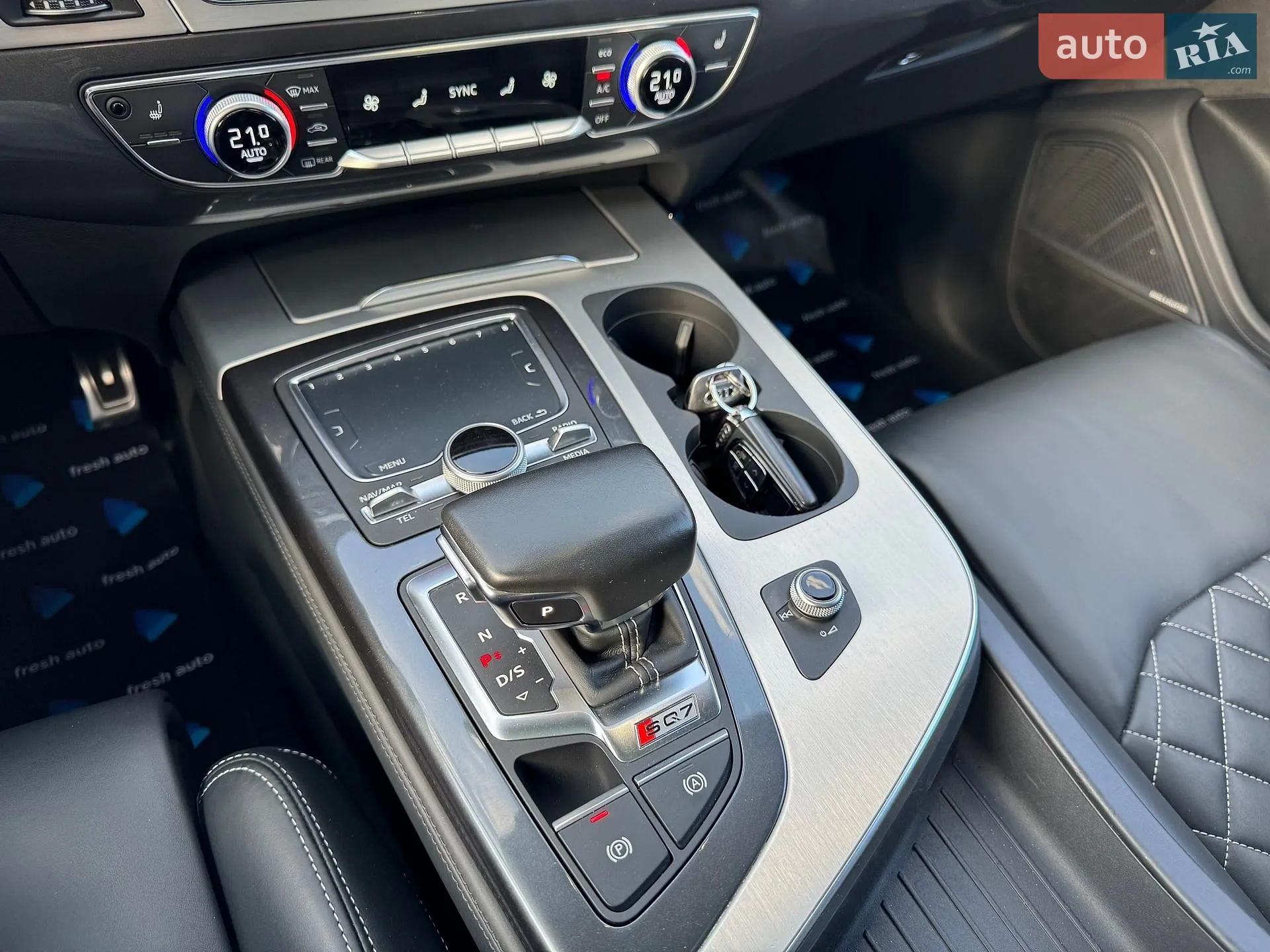 2017 Audi SQ7 - мініатюра 28