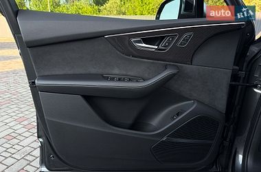 Позашляховик / Кросовер Audi SQ7 2020 в Луцьку