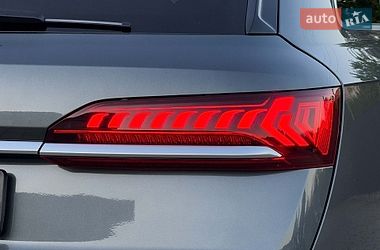 Позашляховик / Кросовер Audi SQ7 2020 в Луцьку
