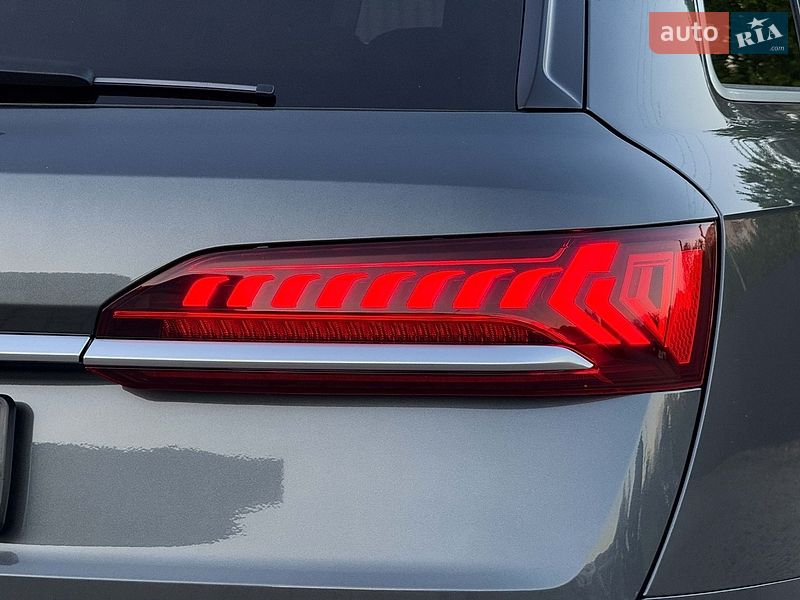 Позашляховик / Кросовер Audi SQ7 2020 в Луцьку